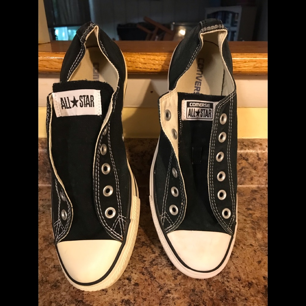 Used Unisex M8/W10 Converse  Low Black Sneakers